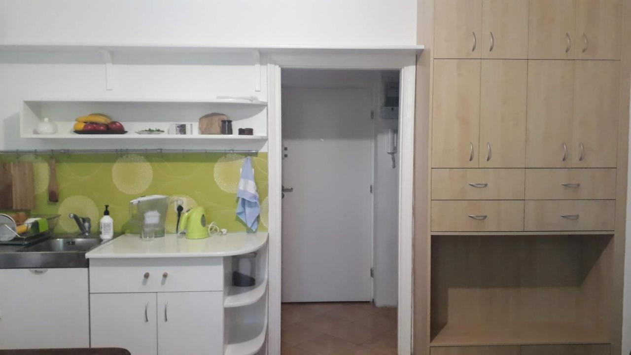 Kawalerka Na Starym Zoliborzu Apartamento Varsóvia Exterior foto