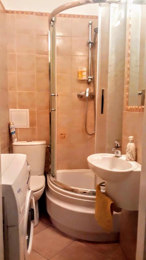 Kawalerka Na Starym Zoliborzu Apartamento Varsóvia Exterior foto